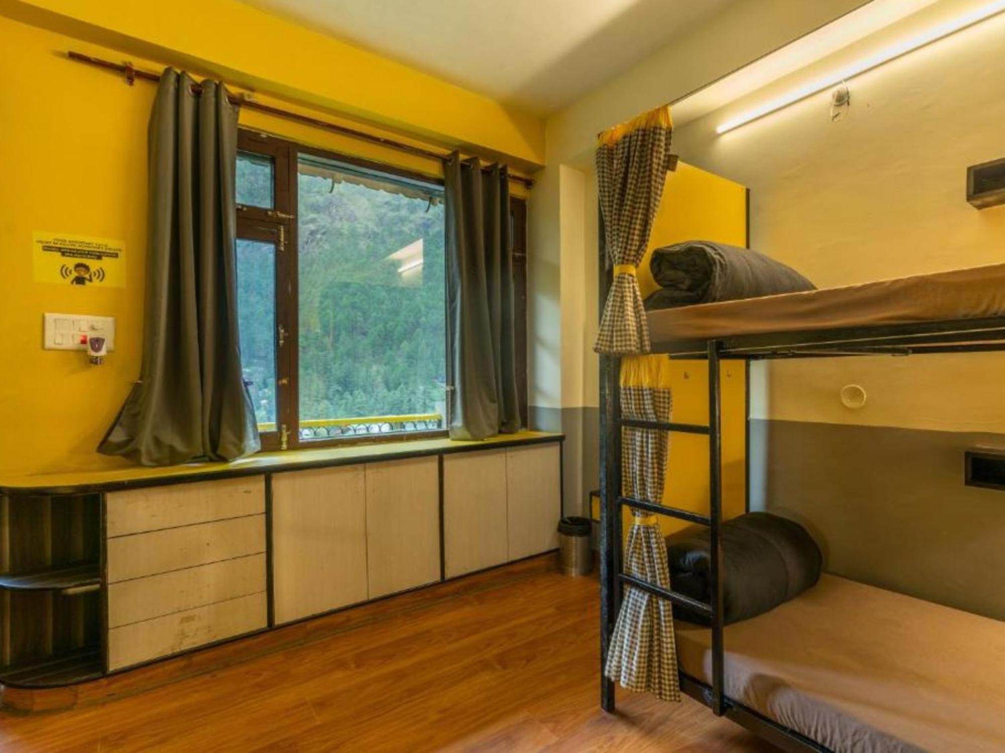 The Hosteller Kasol Bilik gambar